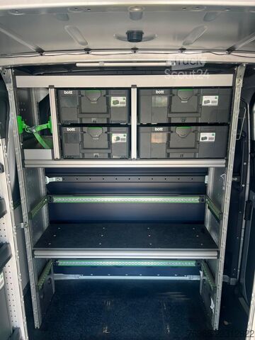 Fourgon tôlé MERCEDES-BENZ Sprinter 314 AUTOMATIK NAVI DISTRONIC KAMERA LED