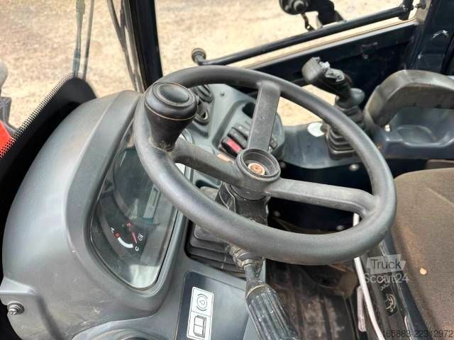 Chargeuse sur pneus KUBOTA R 085 Radlader 29.500 EUR