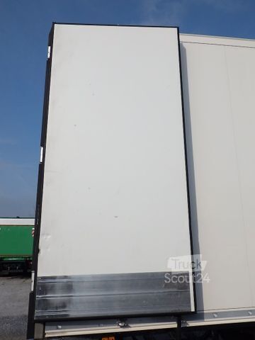 Reefer semitrailer SCHMITZ CARGOBULL SKO 24/L V7 Doppelst./Trennwand vorber./617 Std.