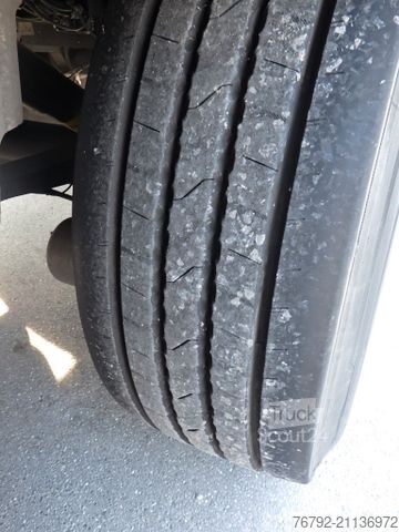 Reefer semitrailer SCHMITZ CARGOBULL SKO 24/L V7 Doppelst./Trennwand vorber./617 Std.