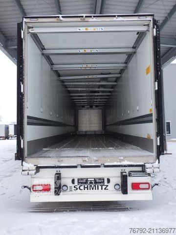 Reefer semitrailer SCHMITZ CARGOBULL SKO 24/L V7 Doppelst./Trennwand vorber./617 Std.