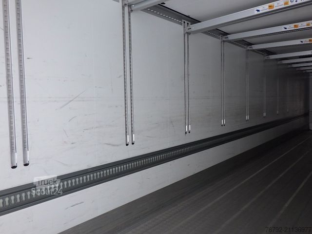 Reefer semitrailer SCHMITZ CARGOBULL SKO 24/L V7 Doppelst./Trennwand vorber./617 Std.