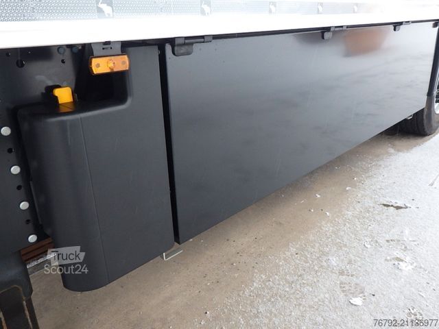 Reefer semitrailer SCHMITZ CARGOBULL SKO 24/L V7 Doppelst./Trennwand vorber./617 Std.