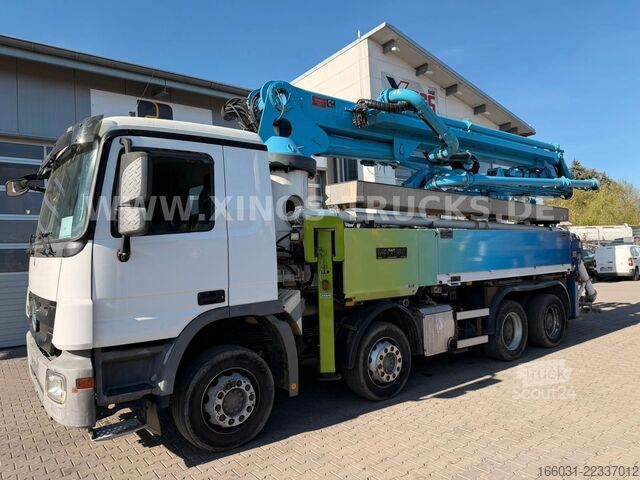 Tovornjak s črpalko za beton MERCEDES-BENZ Actros 3241 8X4 Schwing S31XT - GERMAN - TOP