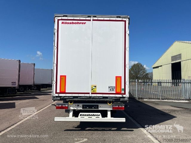 مقطورة نصفية مفتوحة مع قماش مشمع Kässbohrer Curtainsider Standard