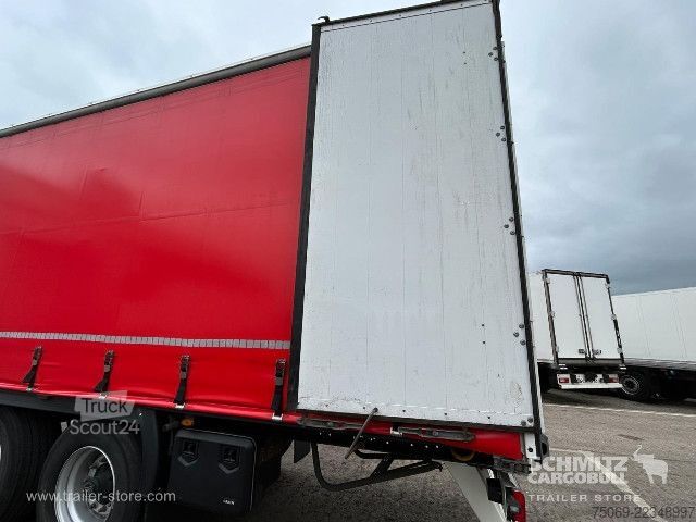 مقطورة نصفية مفتوحة مع قماش مشمع Kässbohrer Curtainsider Standard