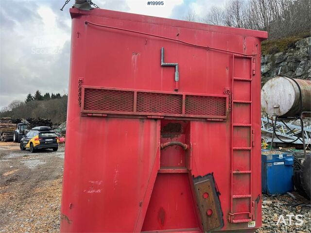 Mașină de construcții CMT 47M3 wood chip container w/ tarpaulin