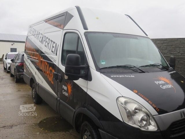 Hög och lång skåpbil Iveco TurboDaily 29L13 Kasten hoch/lang