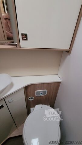 полуинтегриран кемпер Bürstner Limited T 727 G
