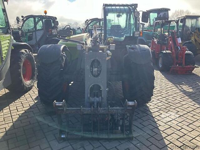 Ładowarka teleskopowa CLAAS Scorpion 9040