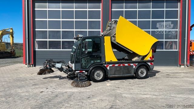 Veegmachine Boschung S3 Kehrmaschine Sweeper / HAKO / BUCHER