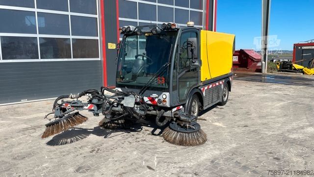 Veegmachine Boschung S3 Kehrmaschine Sweeper / HAKO / BUCHER