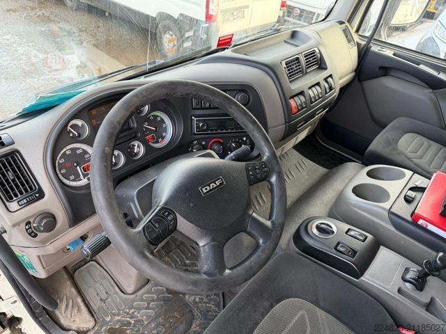 Camion refrigerato DAF FA LF55.250 KÜHLKOFFER+LBW*2014*1HAND*EURO5 EEV*