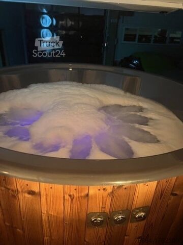 Wohnwagen  IZABELLA WELLNESSANHäNGER MIT SAUNA UND WHIRLPOOL, STROMAGGREGAT