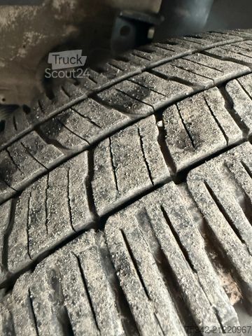 High top van VOLKSWAGEN Crafter Kasten 35 L3H2 LED PDC RFK NAVI