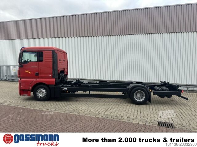 Camión con caja móvil MAN TGX 18.360 4X2 LL, Fahrschule