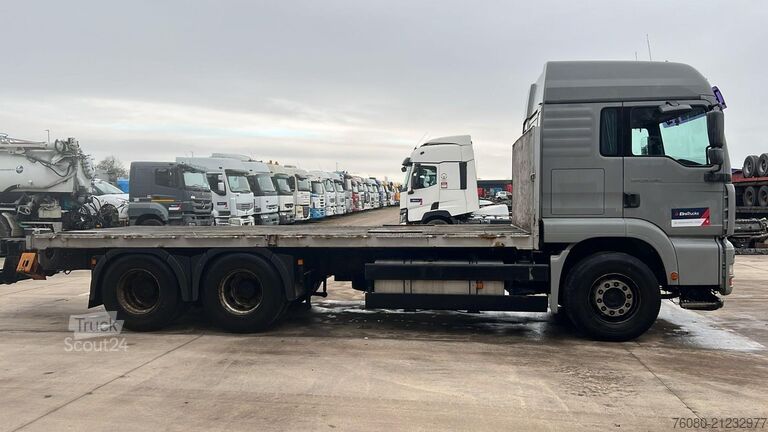 Atrelado da plataforma MAN TGA 26.460 (POMPE MECANIQUE / BOITE MANUELLE / ...