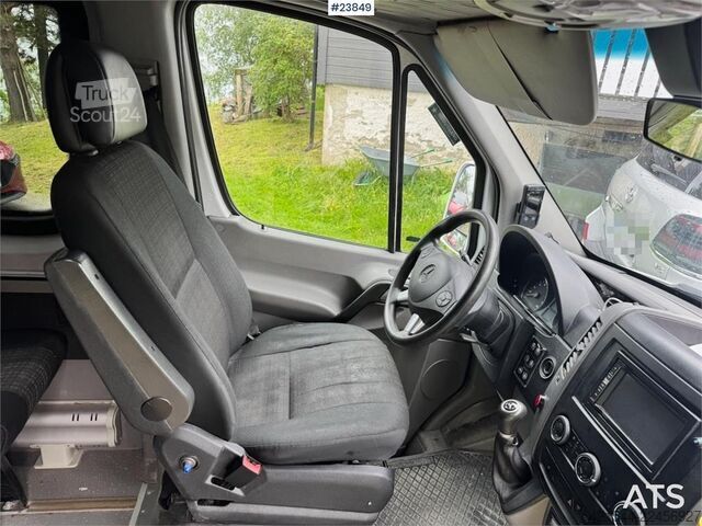 μίνι λεωφορείο Mercedes-Benz Sprinter 516 Minibus – 17 Seats