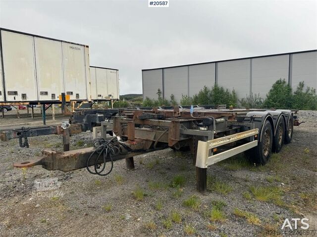 F.A.G konteinerinė priekaba – su pakreipimo funkcija  F.A.G Container Trailer – with Tipping Function
