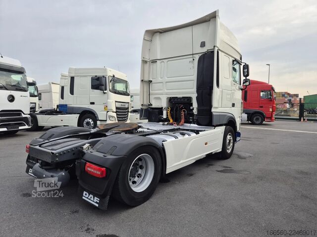Standaard trekker DAF XF 480 FT SUPER SPACE CAB ZF INTARDER