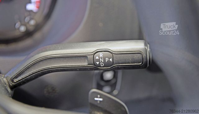 High top van MERCEDES-BENZ eSprinter 312 MR Ka Klima Kamera Regale #76T057