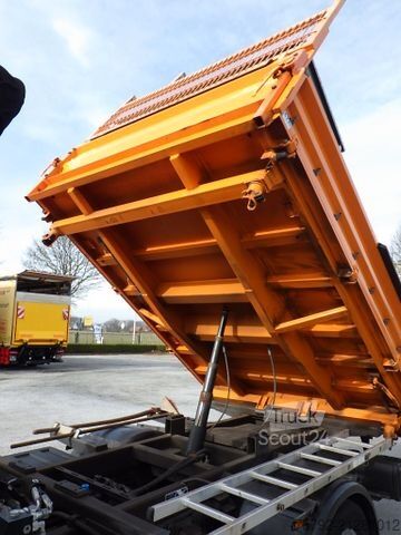 Furgón volquete IVECO 70 C 18 DoKa/Kipper/Palfinger Kran/Greifer/2xAHK