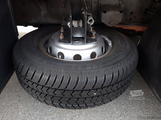 Furgón volquete IVECO 70 C 18 DoKa/Kipper/Palfinger Kran/Greifer/2xAHK