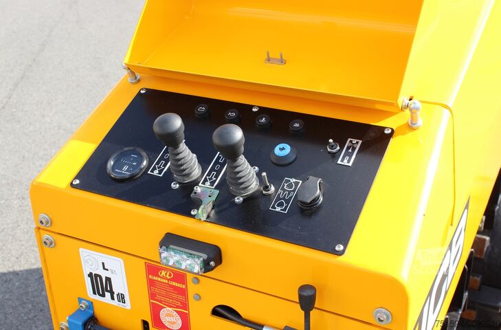 Roletador de valas com controlo remoto por rádio JCB VM 1500 Grabenwalze