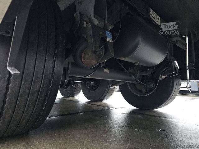 Transporte refrigerado/congelado SCHMITZ SKO 24