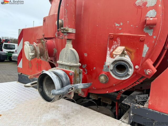 Užitkové vozidlo  19500 L mit Pumpe Mercedes Hilfsrahmen