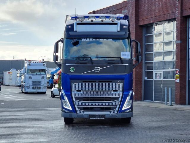 Estándar-SZM Volvo FH 13.500 Globetrotter 4x2 - I Parkcool - Full ...