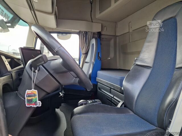 Estándar-SZM Volvo FH 13.500 Globetrotter 4x2 - I Parkcool - Full ...