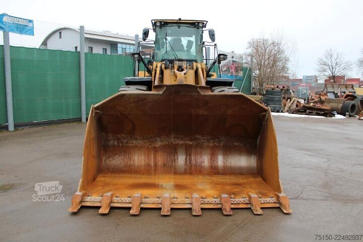 Pala gommata CATERPILLAR 972MXE - Nr.: 373