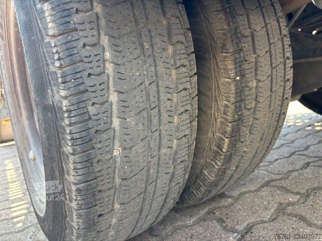 Furgon samochodowy do przewozu aut IVECO 65C17 Fzg Transporter 3 Liter Motor