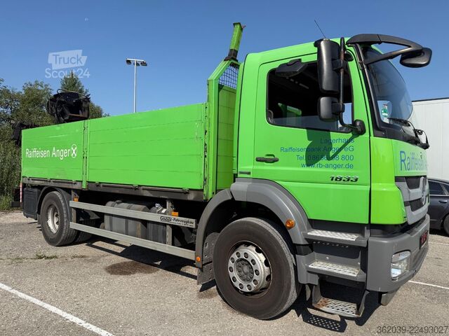 Teherautóra szerelt daru MERCEDES-BENZ Axor 1833L PRITSCHE KRAN HIAB 095 EH SEHR GEPFLE