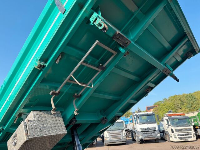 Trīspusējs kravas pašizgāzējs MERCEDES-BENZ Arocs 1836 4x2 MEILLER Kipper AHK 35to