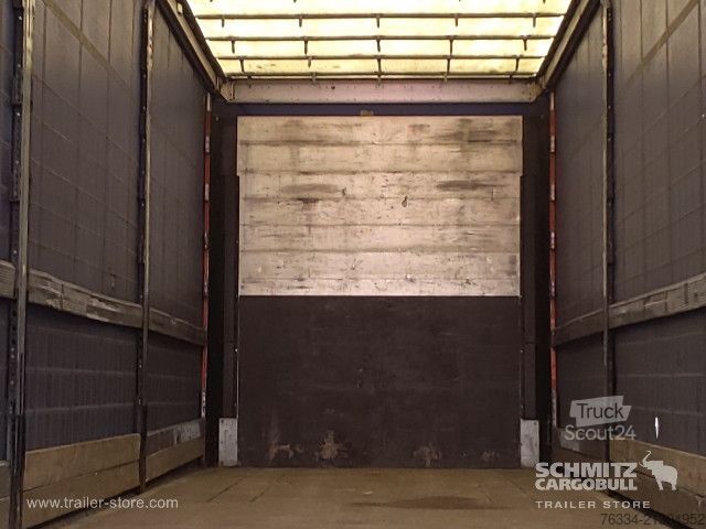 Semi-remorque bâchée Schmitz Cargobull Semitrailer Curtainsider Standard