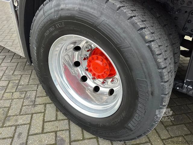 Kamion sa kranom Volvo FH 480 6x4 Effer 525/6S + Fly Jib 6S ,Winch Euro 5