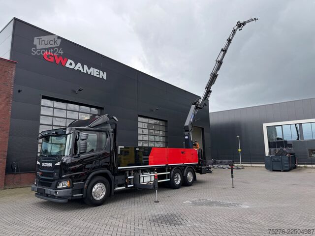 Kamion sa kranom Scania P370 XT 6x2 HMF 3220-K6+Fly jib FJ600-K3 Euro 6D