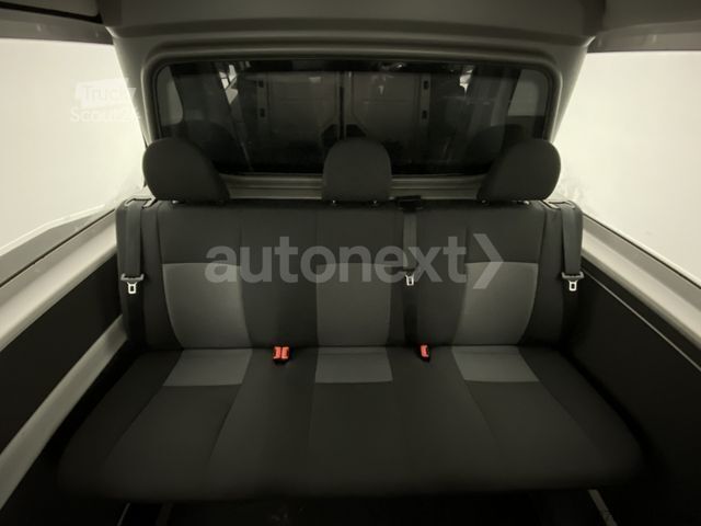 Furgoneta VOLKSWAGEN Crafter PLUS MIXTO*4MOTION* 5-SITZE+KAMERA+NAVI