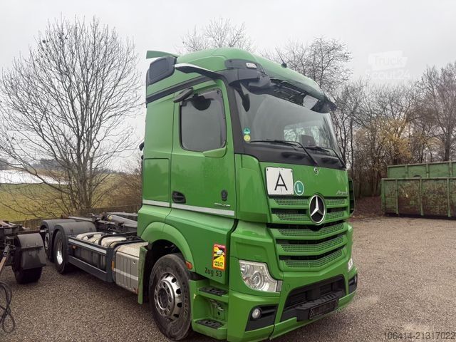 Abrollkipper MERCEDES-BENZ ACTROS 2546