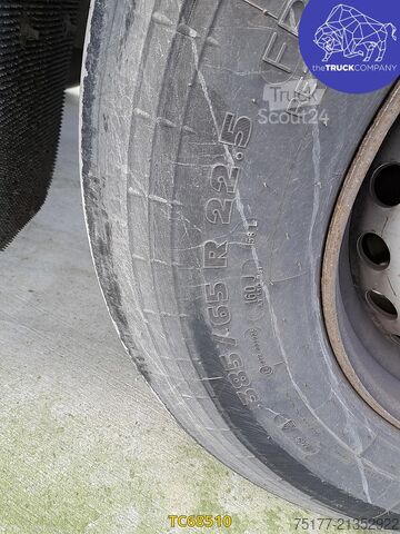 Prevoz zabojnikov Kässbohrer 