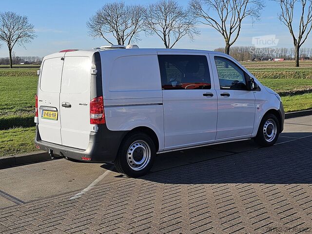  MERCEDES-BENZ VITO 116 Hondenvervoer E6