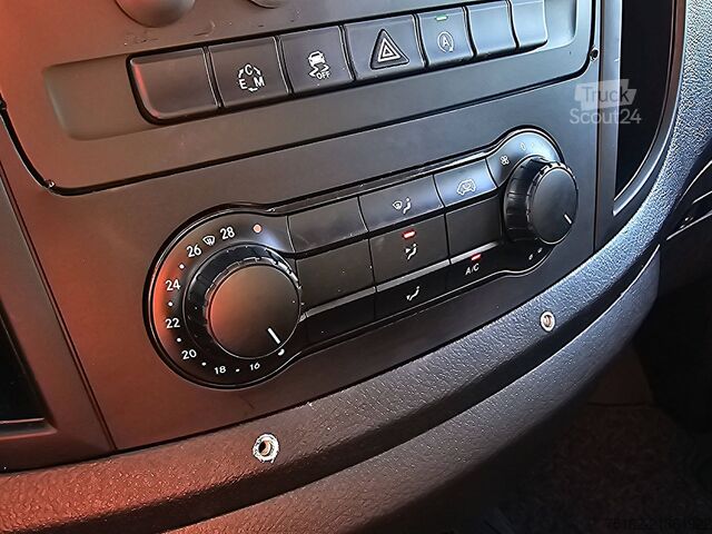  MERCEDES-BENZ VITO 116 Hondenvervoer E6