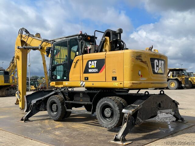 Машина за обработка на материали Caterpillar MH3024