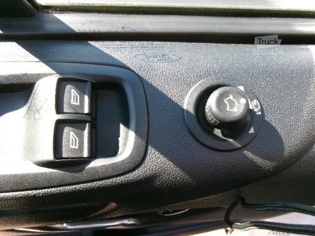 Rulotă/autocaravană FORD Nugget 185PS Autm. Aufstelldach Markise AHK Xeno