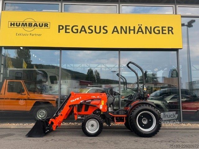 Traktori  TAFE 6028 H Traktor Frontlader Radgewichte NEU