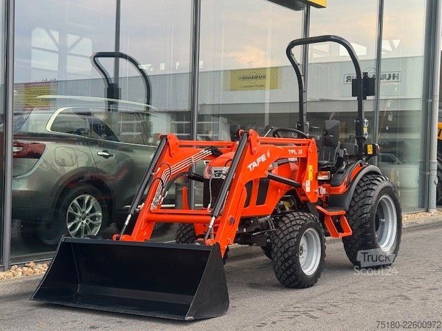Traktori  TAFE 6028 H Traktor Frontlader Radgewichte NEU