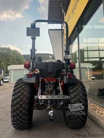 Traktori  TAFE 6028 H Traktor Frontlader Radgewichte NEU