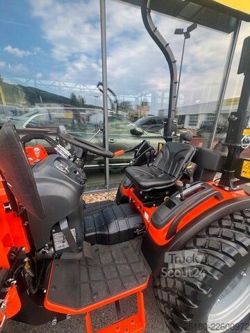 Traktori  TAFE 6028 H Traktor Frontlader Radgewichte NEU